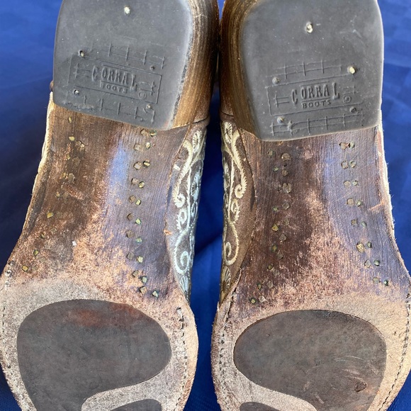 CORRAL BROWN CRATER WITH BONE EMBROIDERY COWGIRL BOOTS - SNIP TOE - Size 7 - Picture 4 of 7